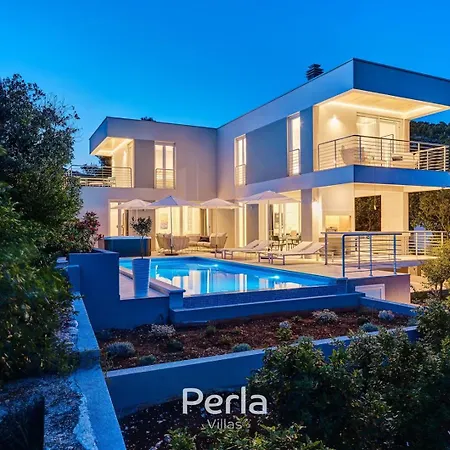 Villa Bonay With Pool, Jacuzzi And Sea View 80m From The