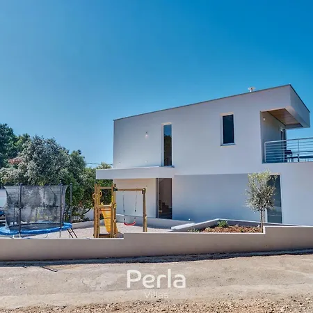 Bonay With Pool, Jacuzzi And Sea View 80m From The Villa *