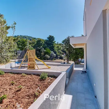 Bonay With Pool, Jacuzzi And Sea View 80m From The Blato (Korcula)