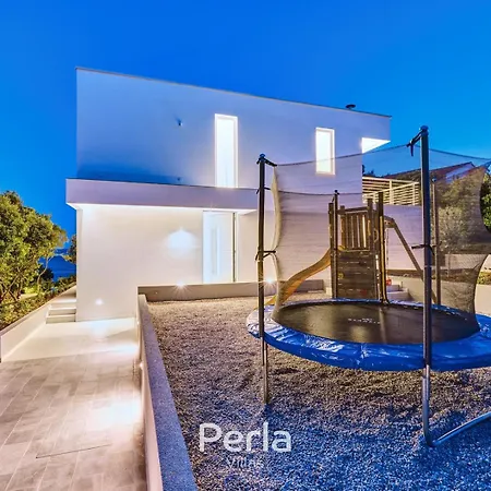 Villa Bonay With Pool, Jacuzzi And Sea View 80m From The Blato (Korcula)