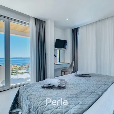 Bonay With Pool, Jacuzzi And Sea View 80m From The *