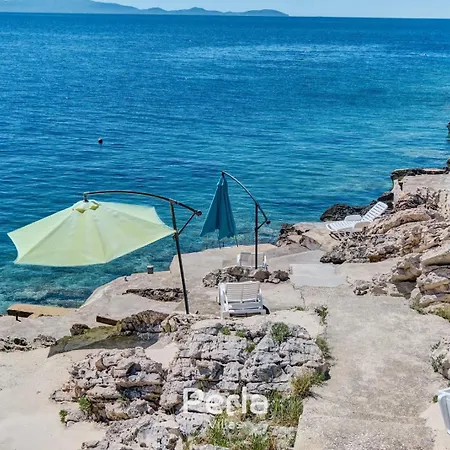 Bonay With Pool, Jacuzzi And Sea View 80m From The Villa