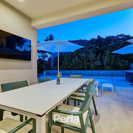 Villa Bonay With Pool, Jacuzzi And Sea View 80m From The